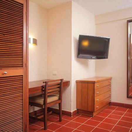 Suites Colonial Cozumel Zewnętrze zdjęcie