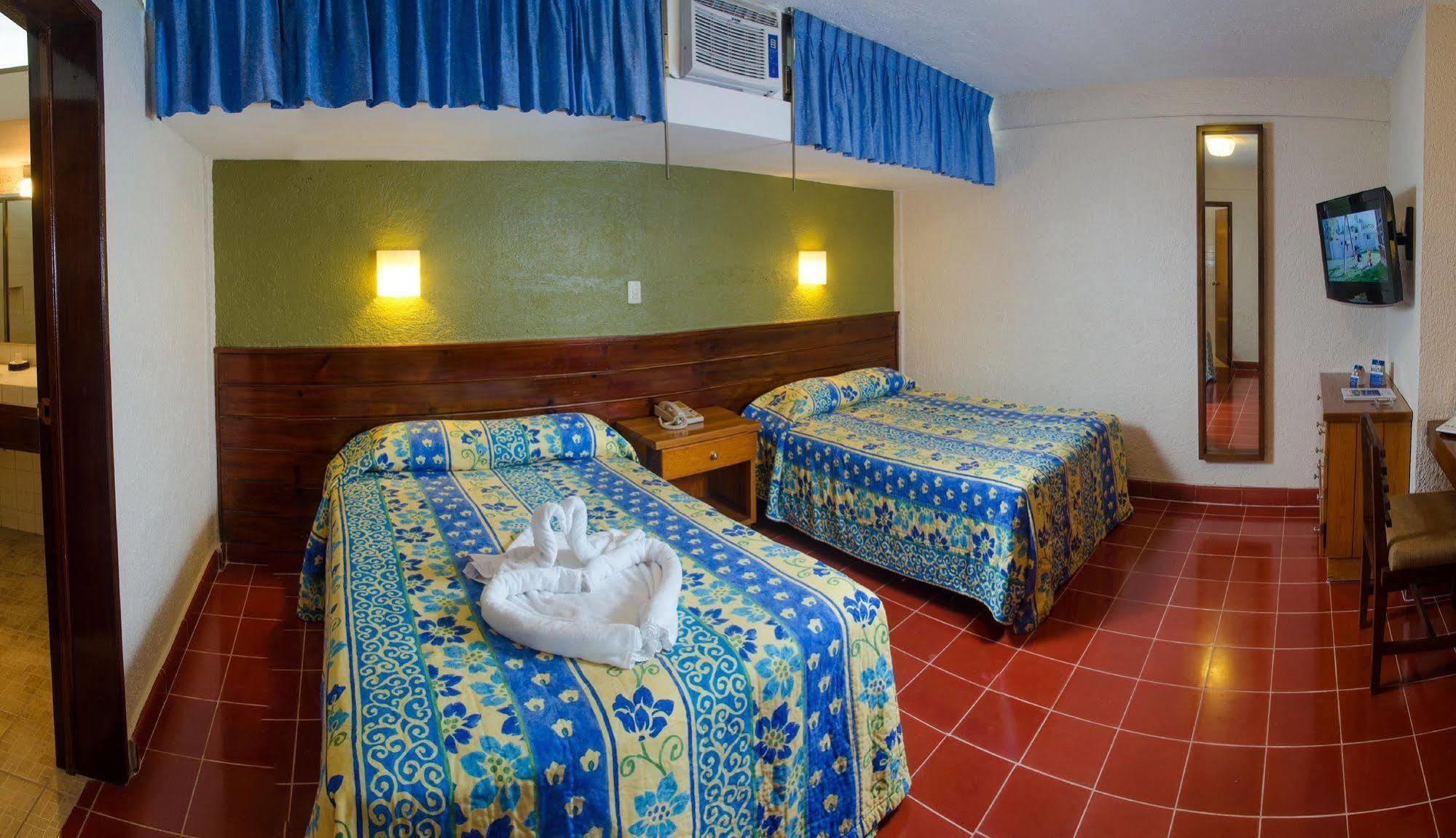 Suites Colonial Cozumel Zewnętrze zdjęcie